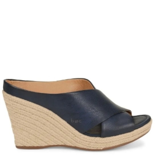 BOC BORN CONCEPT JULITTA WEDGE ESPADRILLE 10M. NWOT BLACK SLIP ON - Picture 1 of 9